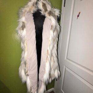 White House Black Market Faux Fur Vest in Cream and Tan
